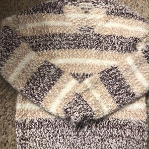 Knox Rose v neck sweater, size medium